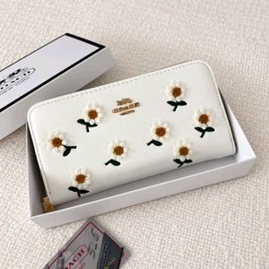 Coach( COPY )White Daisy Wallet  WD BOX