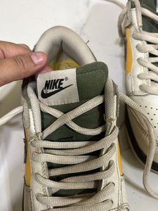 Nike Dunk Low Sneakers
