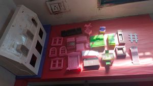 I Am Selling Toy House