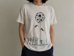 Unique Moon Graphic T-Shirt