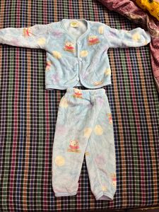 Winter Sale🎉🎉🎉🎉 For 6 to 12 month babies ( BUY ANY SET IS JUST RS 100)