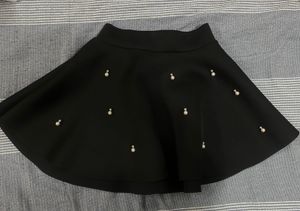 Chic Black Pearl Embellished Skirt
