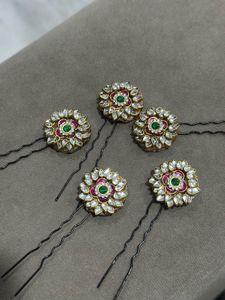 Embellished Floral Hair Pins (5ps)