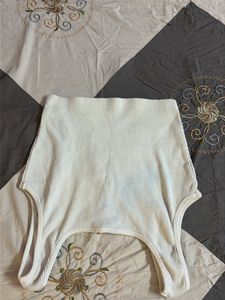 WHITE Y2K top