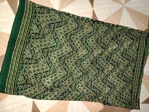 GUJARAT FAMOUS BANDHANI SARI