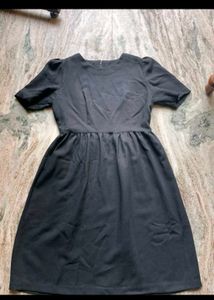 Elegant Black Short Sleeve Dress