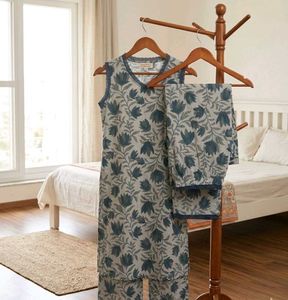 Floral Sleeveless Kurta Set