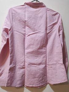 Women regular fit solid spread collar casual shirt