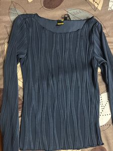 Chic Textured Long Sleeve Top