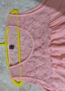 Soft Pink Sleeveless Lace Top 🌸