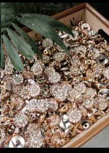 Sparkling Embellishment Buttons - Pack