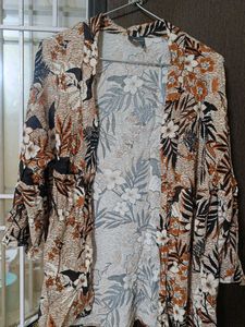 Floral Kimono / Shrug
