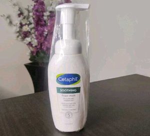 Cetaphil Soothing Foam Wash