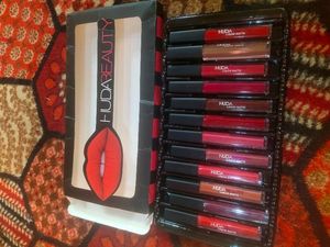 Huda Beauty 👄lipsticks Combo