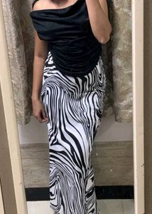 Chic Black Off-Shoulder Top