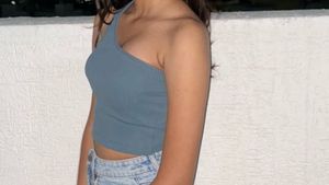 Blue One-Shoulder Ribbed Tank