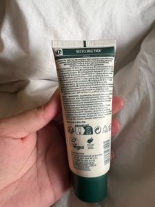The Body Shop Skin Defence SPF 50 PA+++