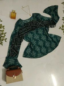 Green top with Bell Sleeves🌿✨