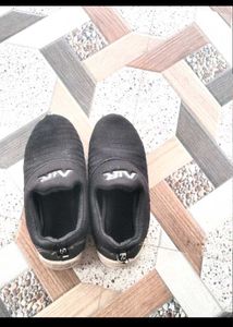 Black Slip-on "Air" Sneakers