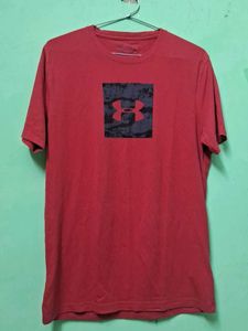 Under Armour Red T-Shirt
