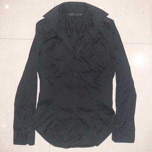 Authentic Zara Black Button-Up Shirt - Women