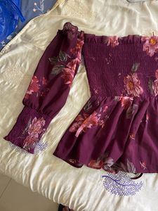 OFF SHOULDER FLORAL TOP