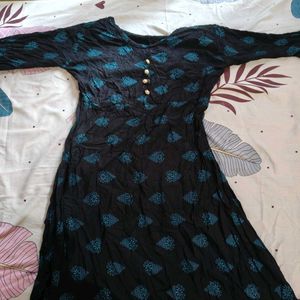 Elegant Black &amp; Blue Printed Kurta