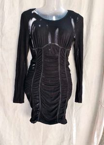 I. Black Ruched Long Sleeve Dress
