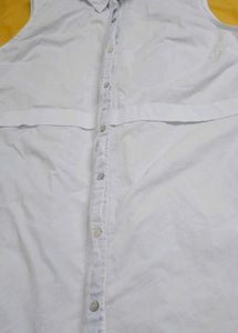 Forever 21 sleeveless button-down shirt