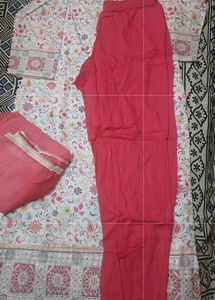 Gorgeous Suit Set With Dupatta