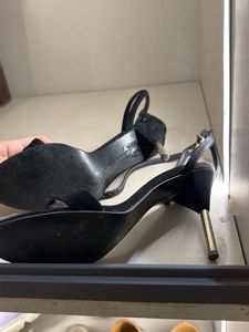 Chic Black Strappy Heels