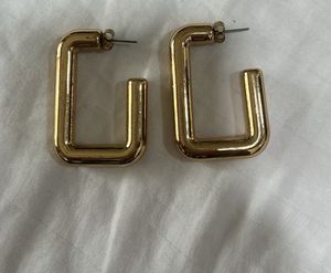 Chic Gold Square Hoop Earrings