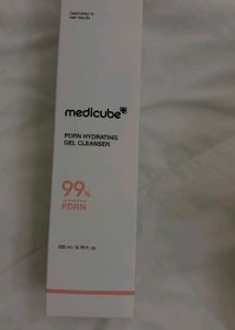 Medicube PDRN Hydrating Gel Cleanser