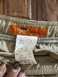Stylish Beige Cropped capri Pants