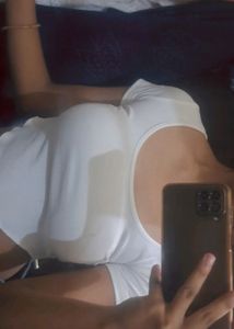Square Neck Off White. Crop Top
