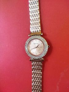 Elegant Women's Rose Gold Watch