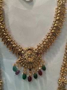 Indian Traditional Gold Tone Necklace Set