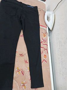 Classic Black Skinny Fit Jeans