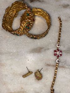Bangles, Bracelet &amp; ear rings