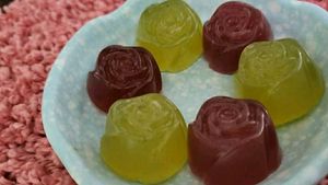 Mini Natural Rose Soap for Kids (pack of 5)