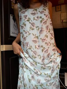 floral sleeveless maxi dress