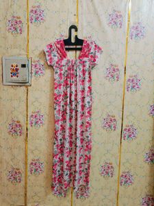 🇳🇿💫🎀Elegant Floral Nightgown