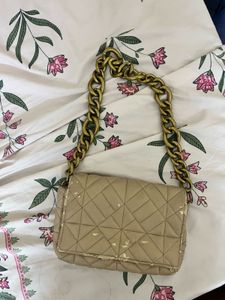 Stylish Quilted Clutch with Gold Chain