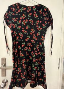 Brand New Dorothy Perkins Fit N Flare Dress