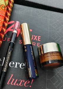 Estee Lauder Beauty Set With Pouch
