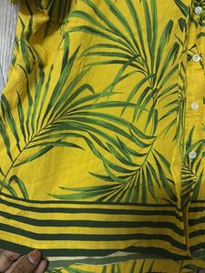 Vibrant Tropical Leaf Print Shirt