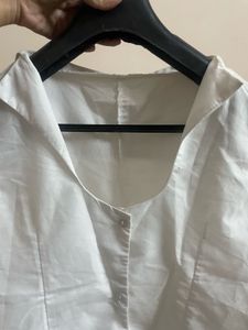 Classic White Sleeveless Button-Up Top