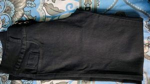 Stylish Black Stretchable Jeans