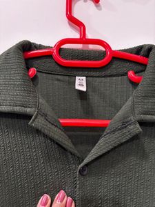Men's Dark Green Short Sleeve Shirt