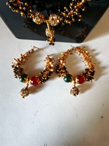 Elegant Pearl and Gold Necklace &amp; Earrings Set